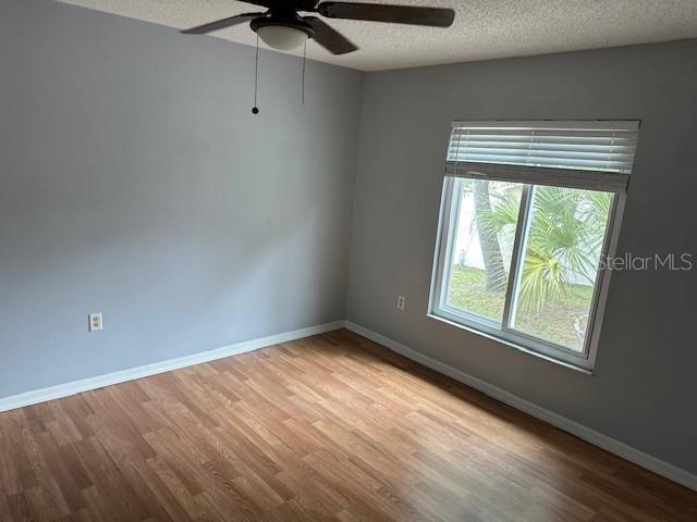 Image 10 of 20 For 708 Wideview Avenue