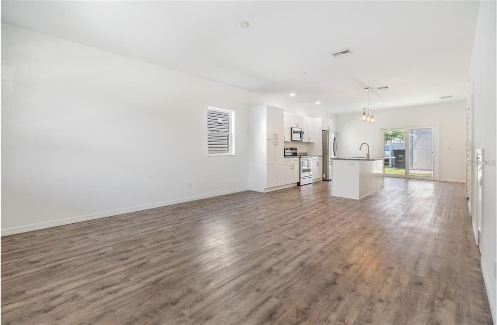 Image 3 of 16 For 1264 Pierce Street