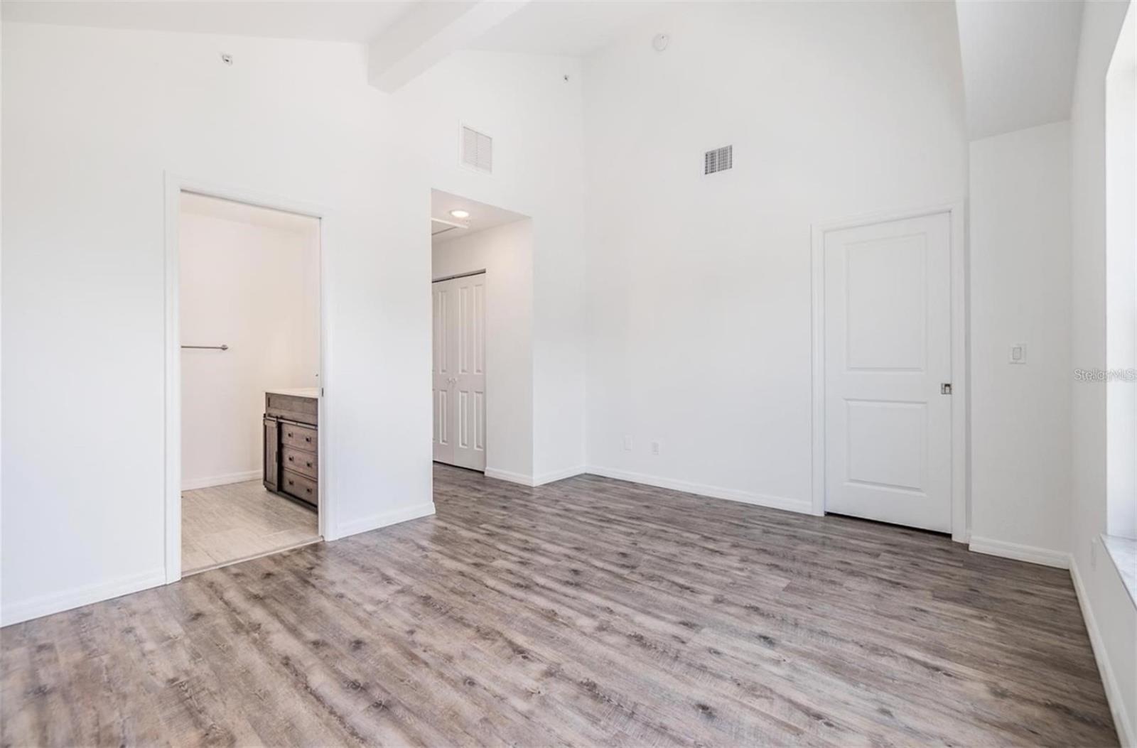 Image 7 of 16 For 1264 Pierce Street