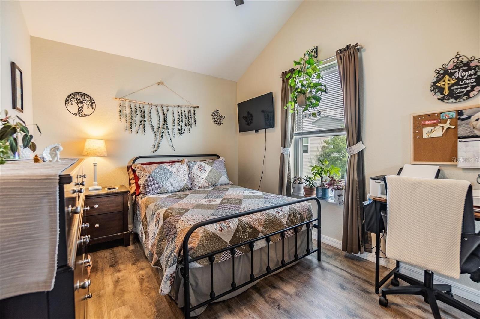 Image 7 of 10 For 1265 Jade Place