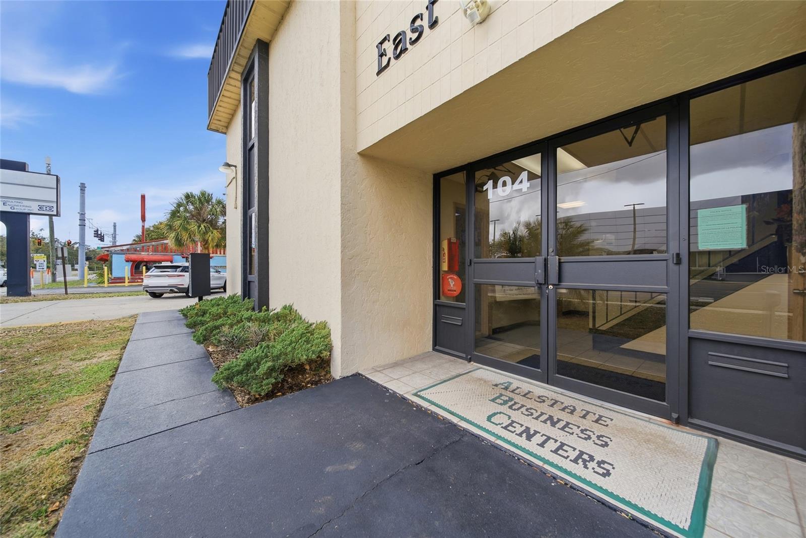 Image 3 of 25 For 104 Fowler Avenue