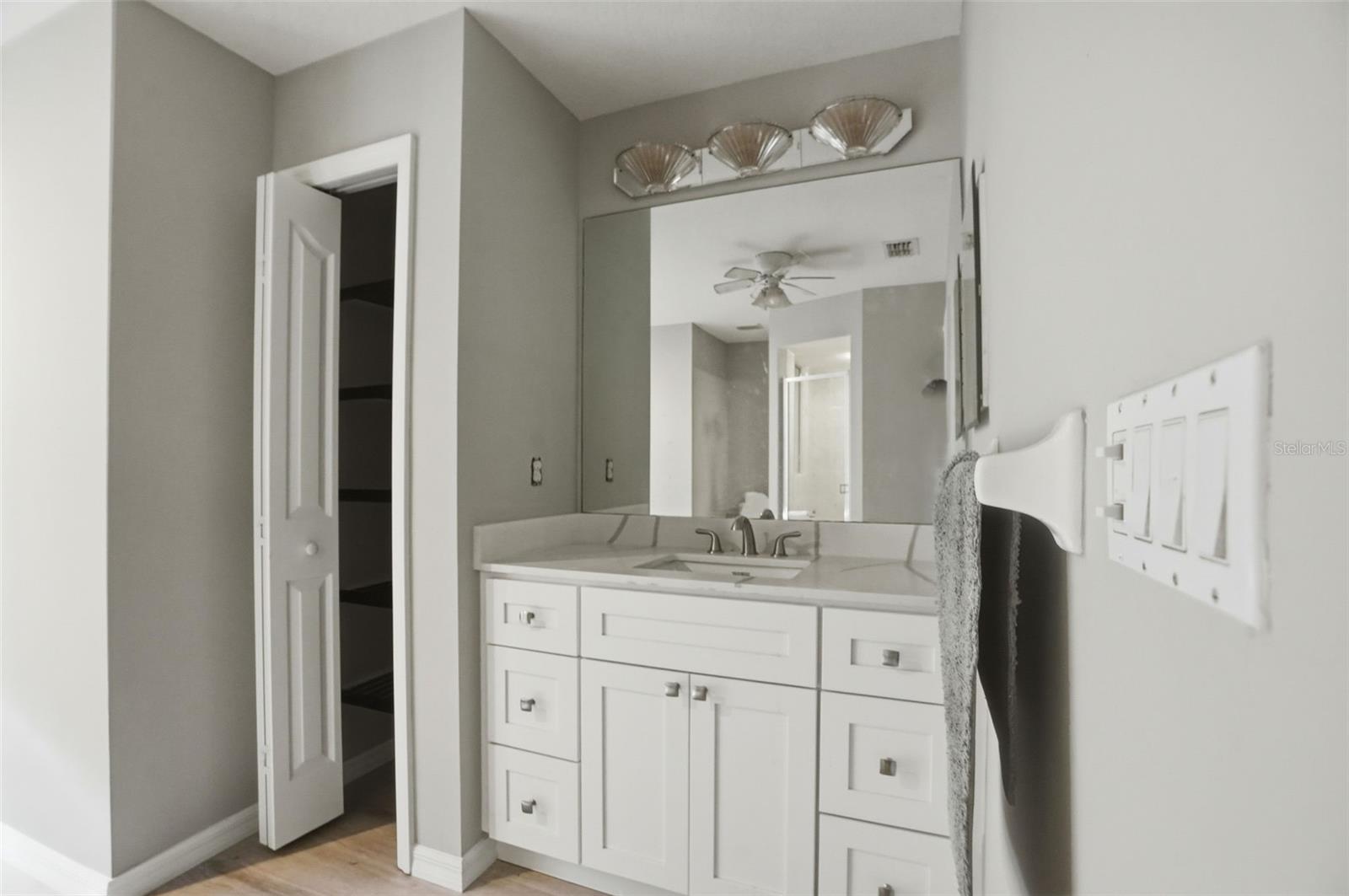 Image 11 of 60 For 8038 Madrid Road