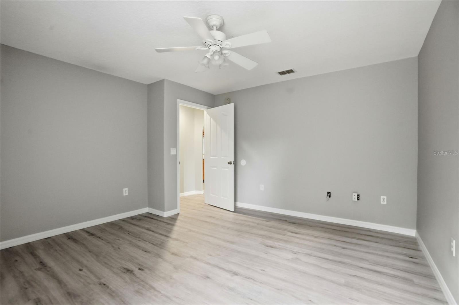 Image 30 of 60 For 8038 Madrid Road