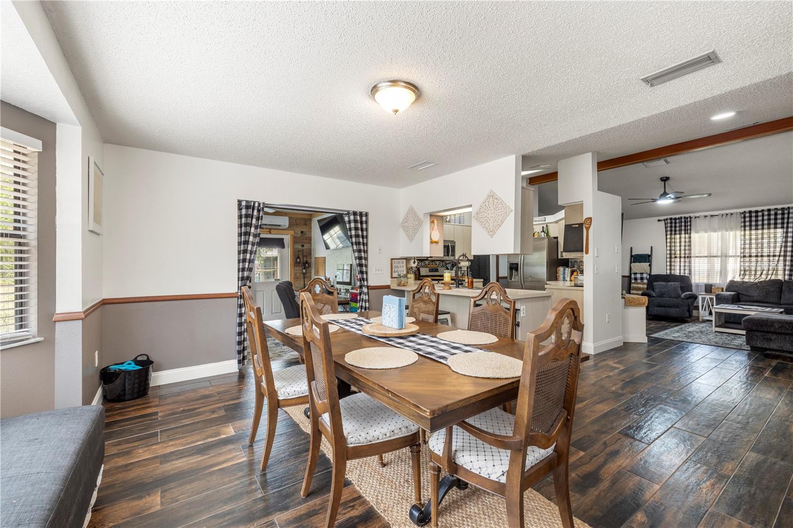 Image 10 of 50 For 16620 Kerry Hills Lane