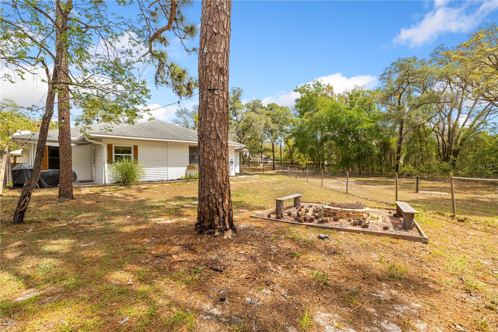 Image 27 of 50 For 16620 Kerry Hills Lane