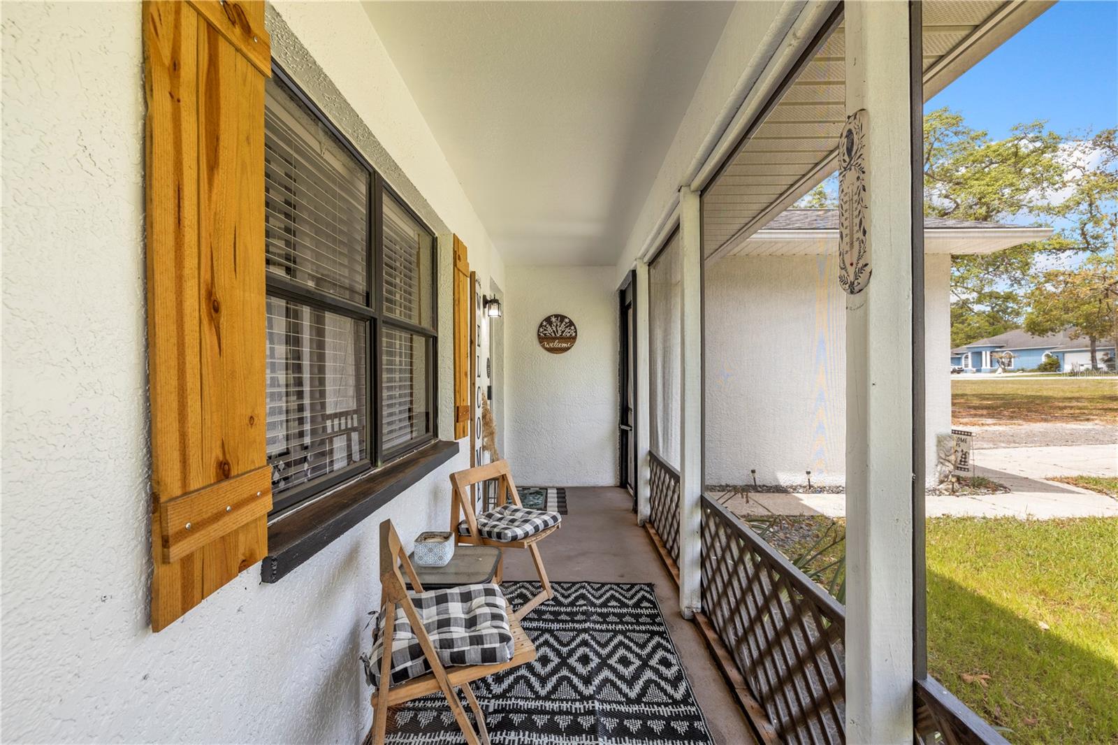 Image 37 of 50 For 16620 Kerry Hills Lane