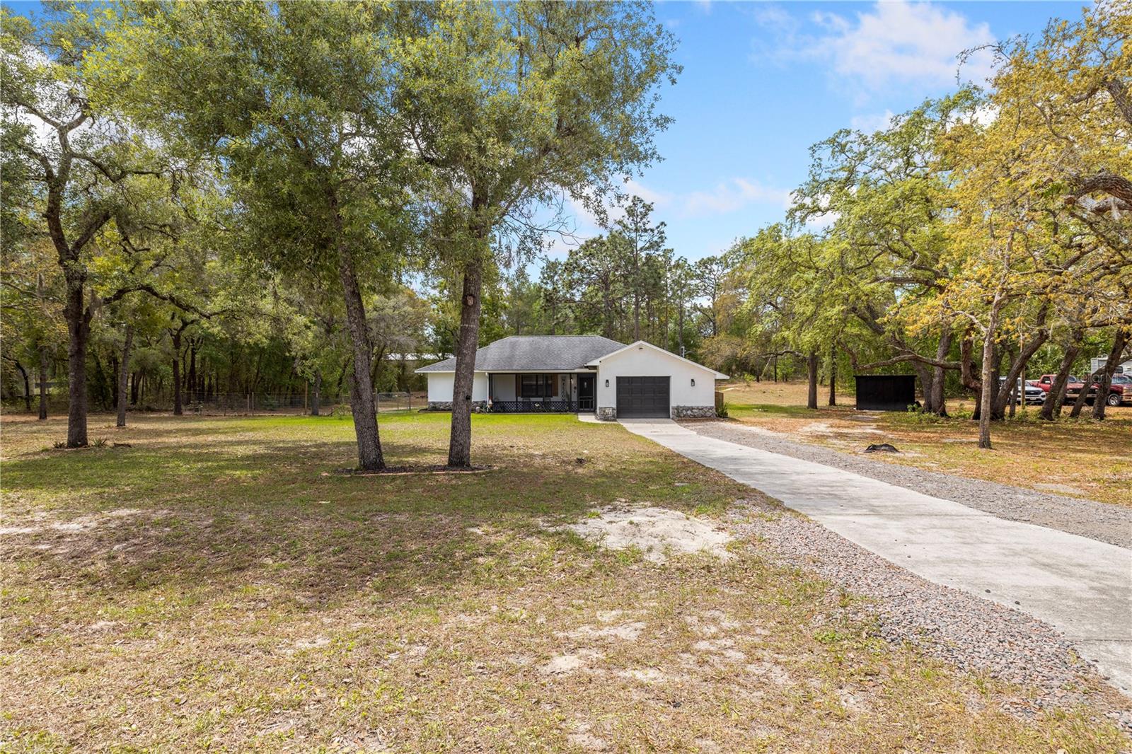 Image 38 of 50 For 16620 Kerry Hills Lane