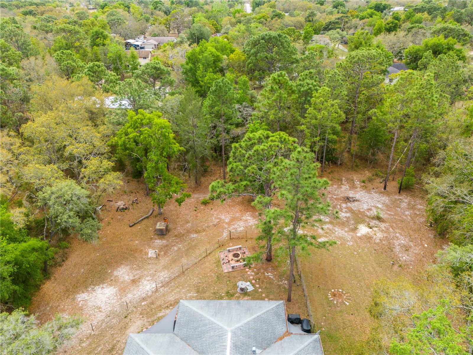 Image 42 of 50 For 16620 Kerry Hills Lane