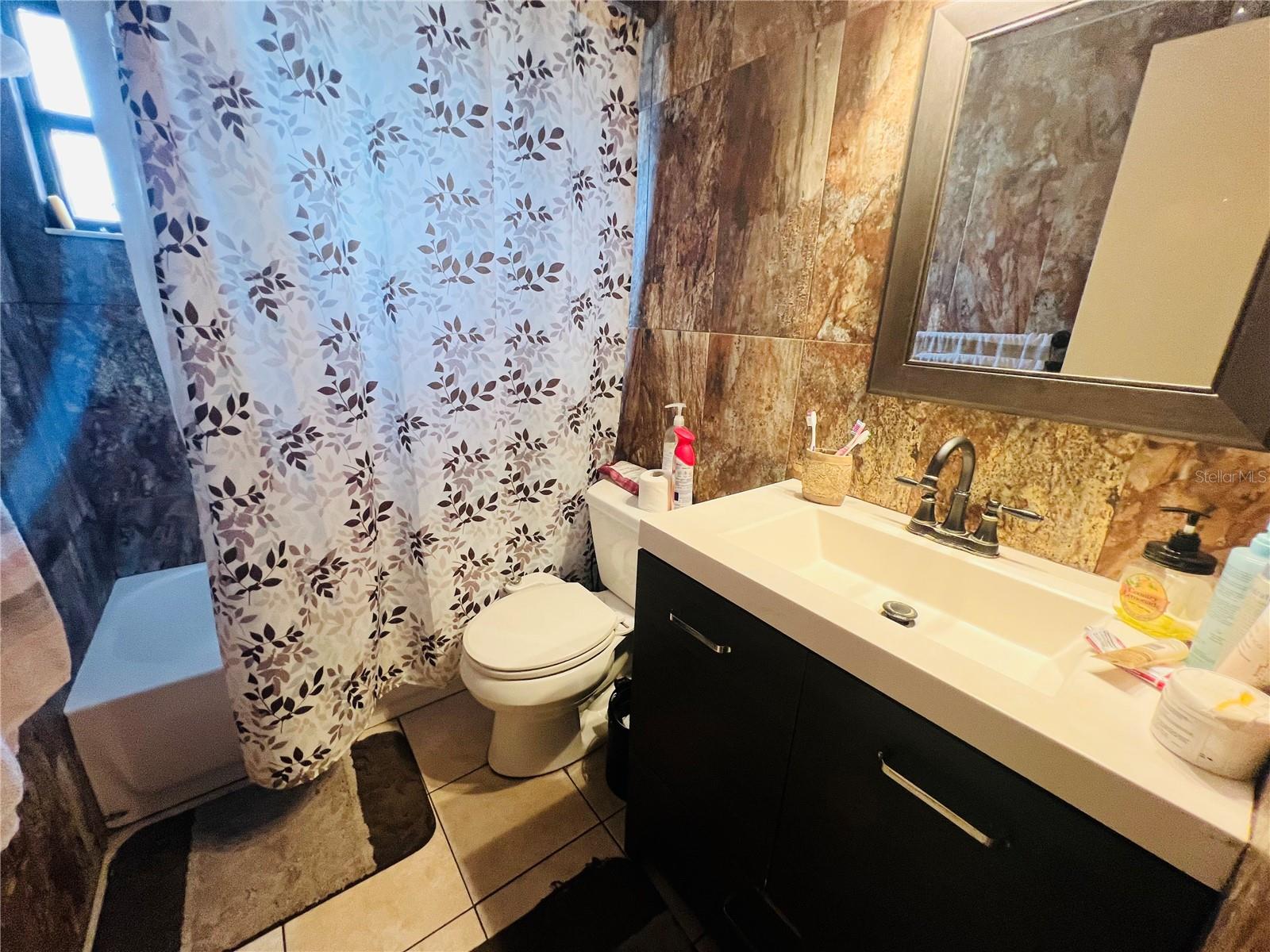 Image 16 of 25 For 5543 Moog Road