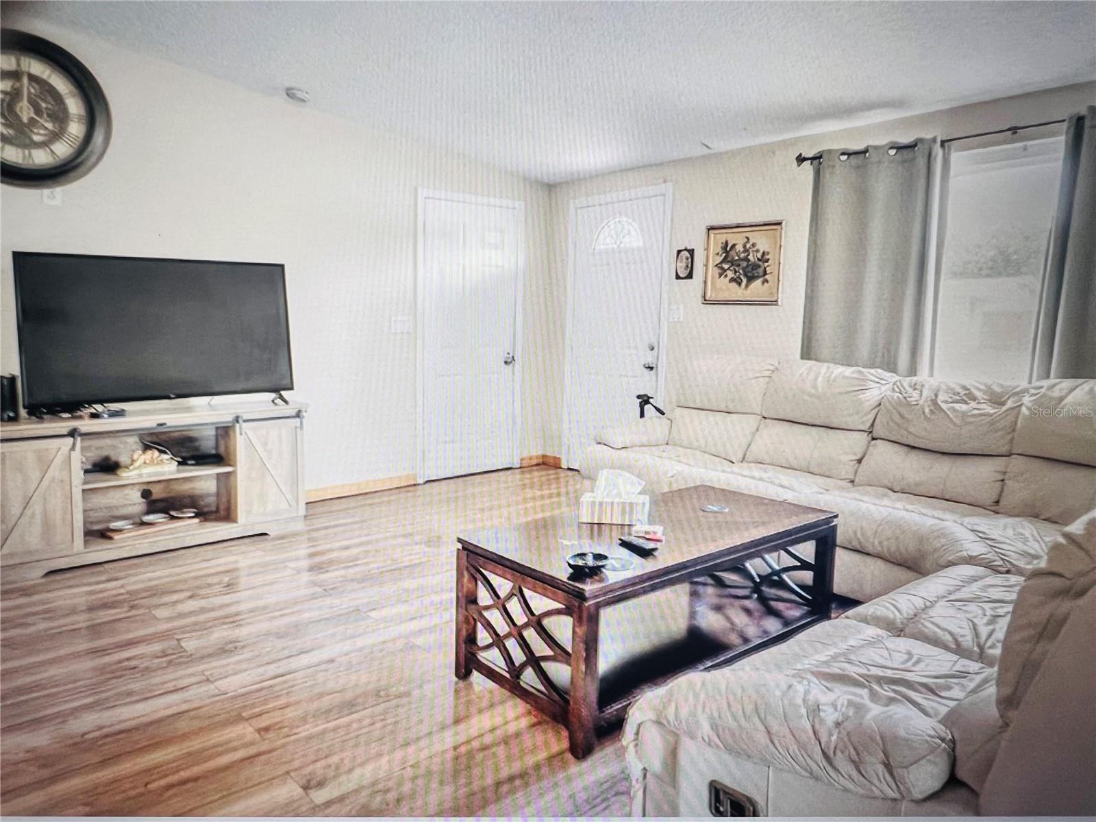 Image 4 of 25 For 5543 Moog Road