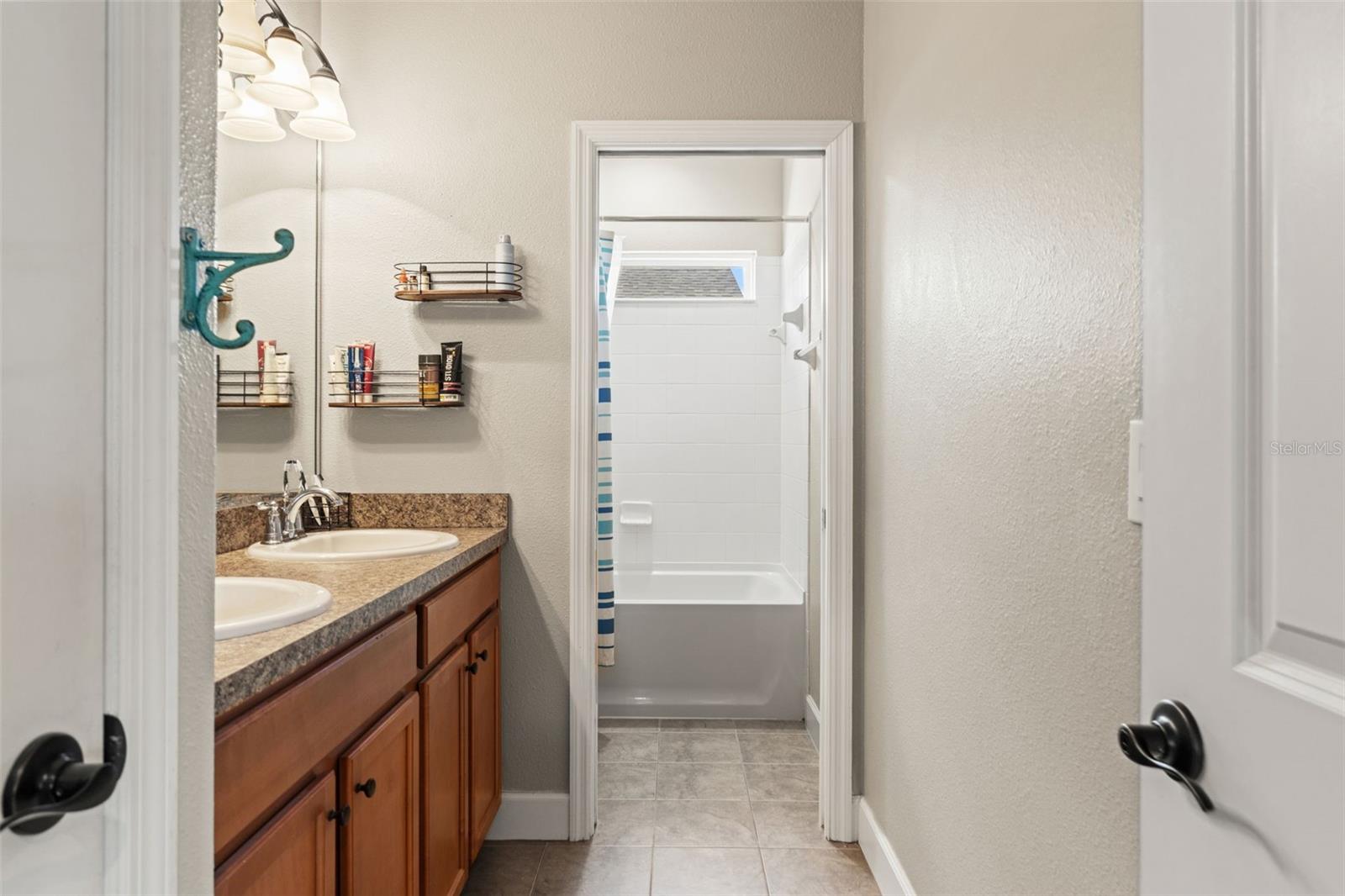 Listing photo id 28 for 8853 Bella Vita Circle