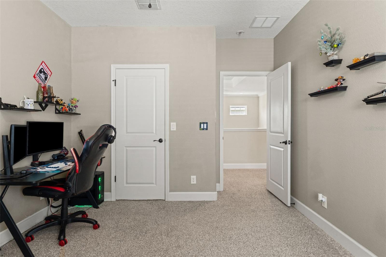 Listing photo id 34 for 8853 Bella Vita Circle