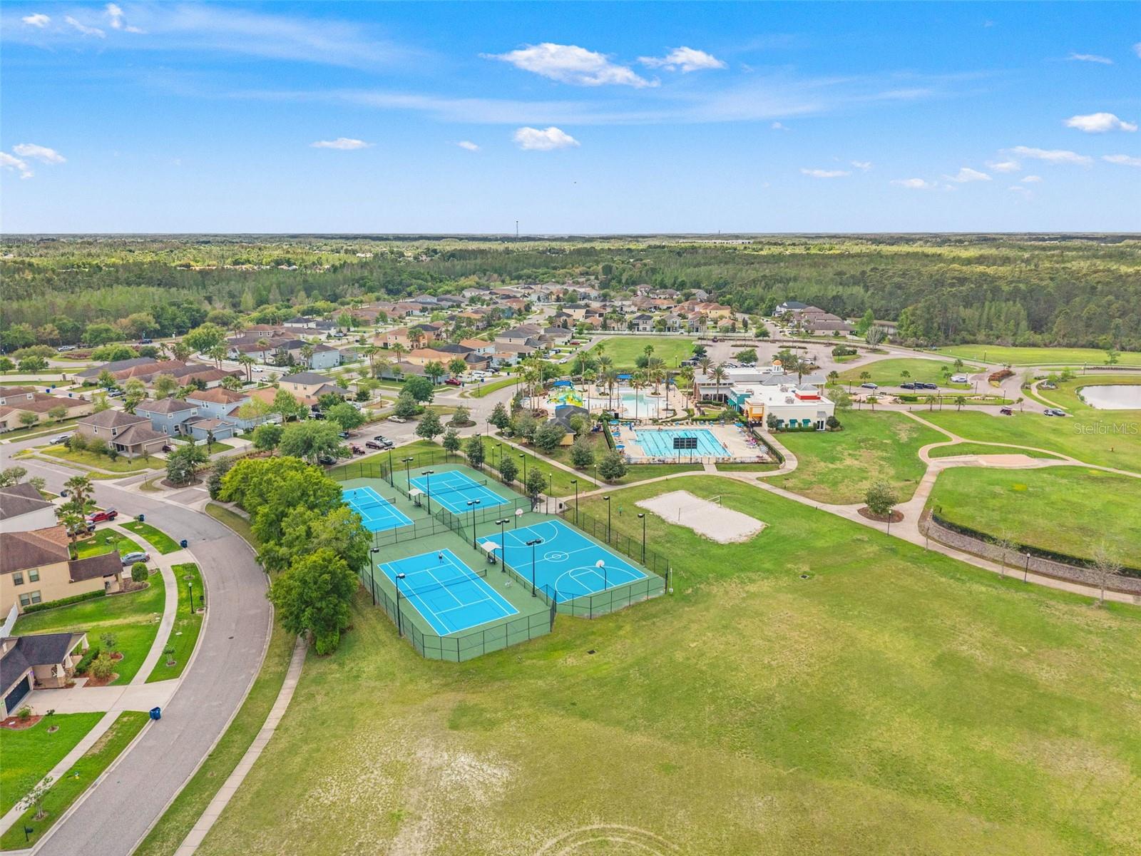 Listing photo id 45 for 8853 Bella Vita Circle