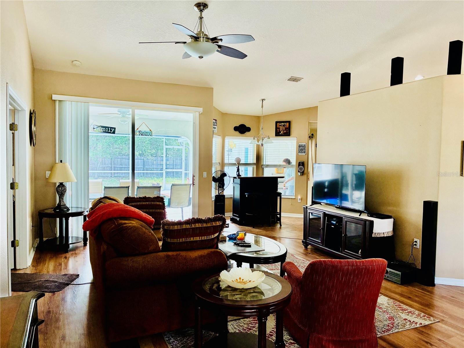 Image 18 of 58 For 8390 Langworthy Drive