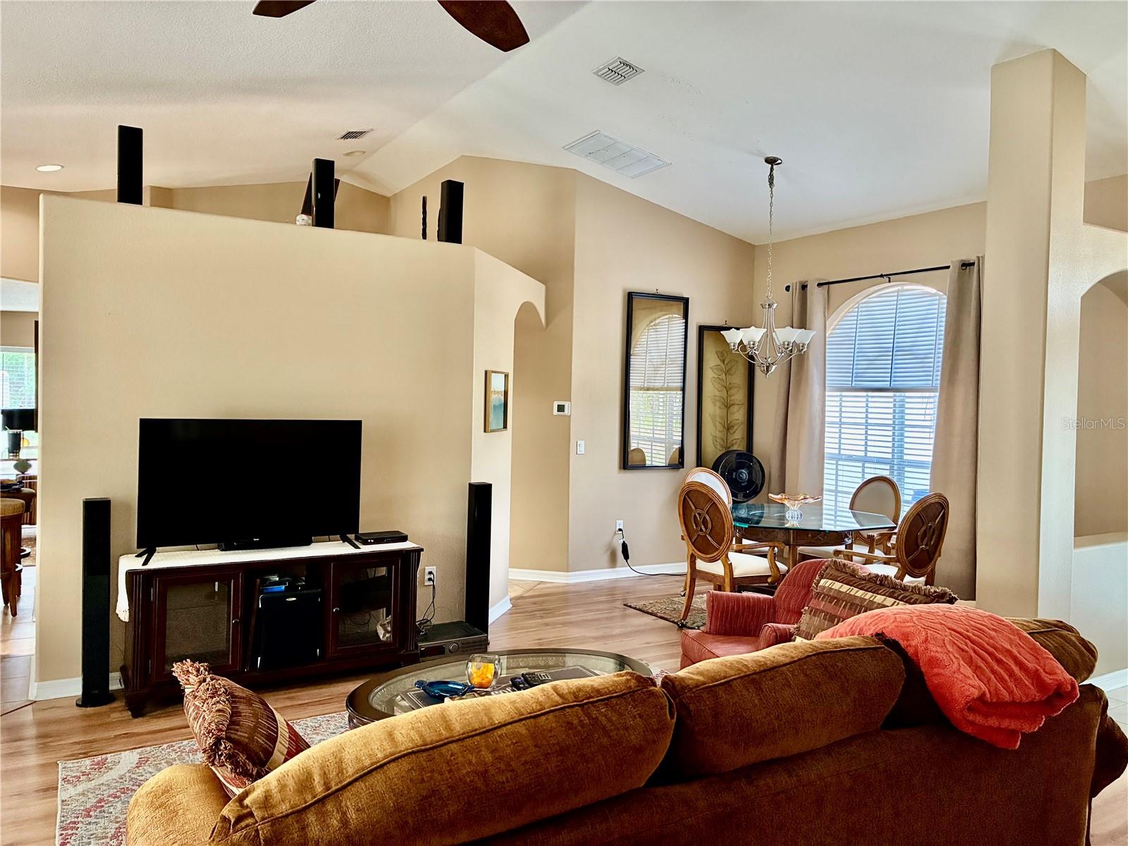 Image 19 of 58 For 8390 Langworthy Drive