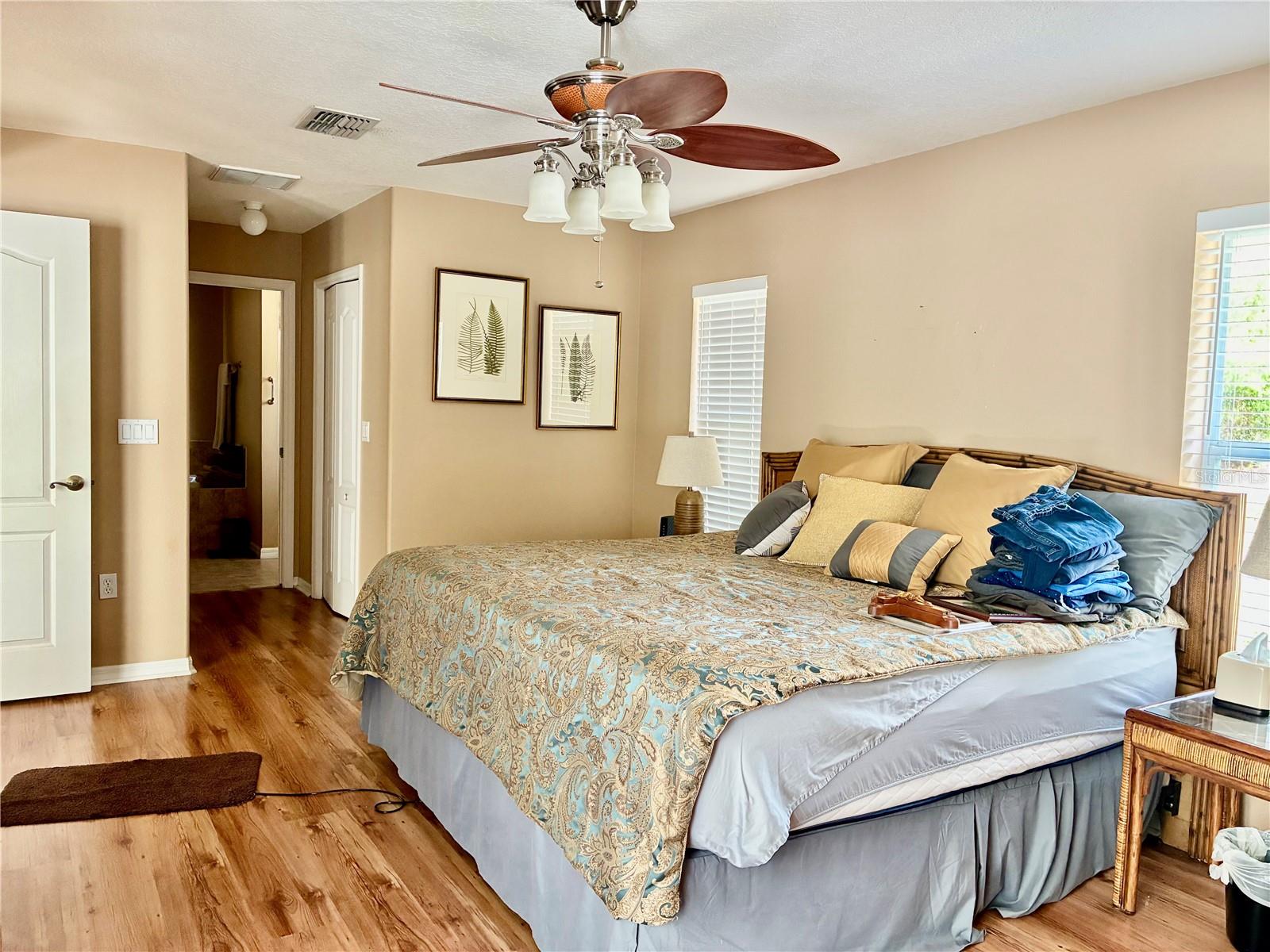 Image 34 of 58 For 8390 Langworthy Drive