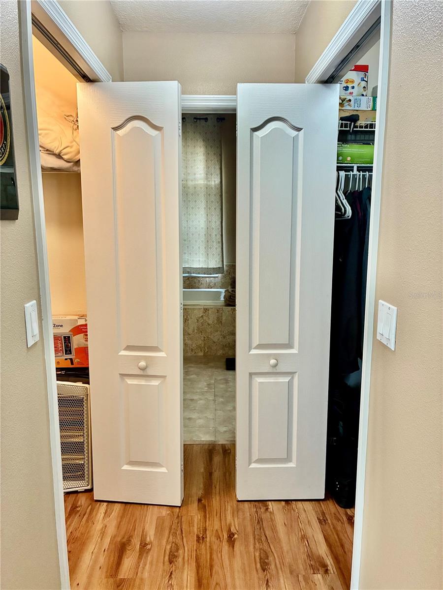 Image 37 of 58 For 8390 Langworthy Drive