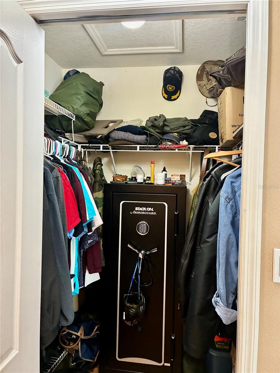 Image 38 of 58 For 8390 Langworthy Drive