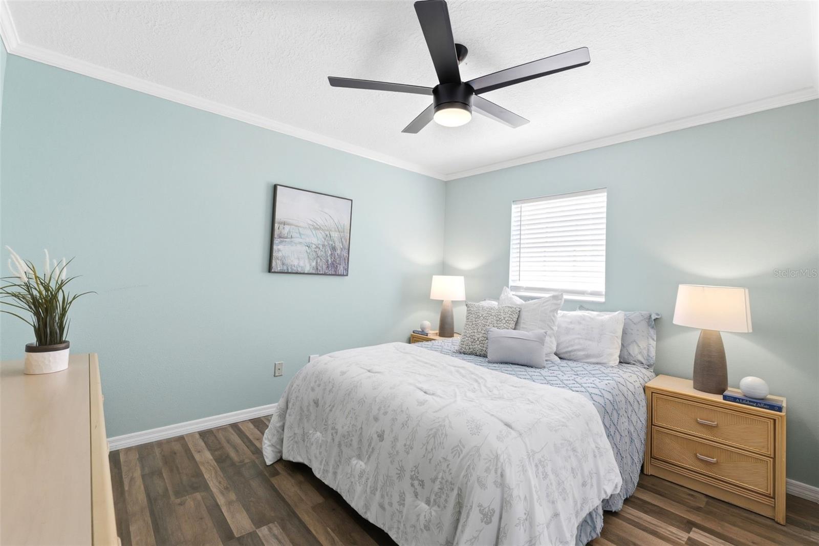 Image 15 of 34 For 6129 Elmhurst Drive