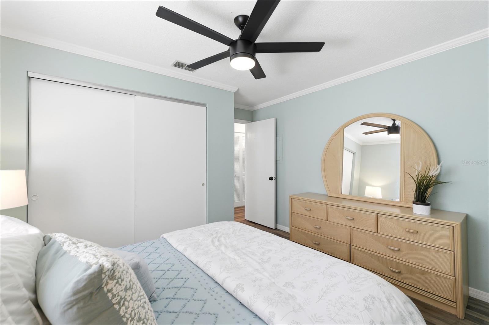 Image 16 of 34 For 6129 Elmhurst Drive