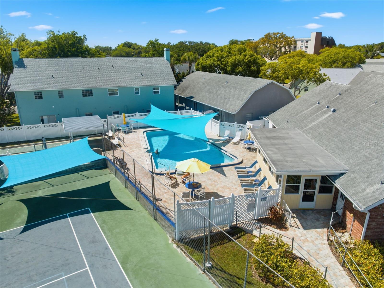 Image 20 of 34 For 6129 Elmhurst Drive