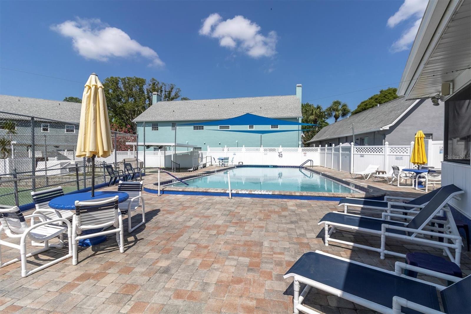 Image 27 of 34 For 6129 Elmhurst Drive