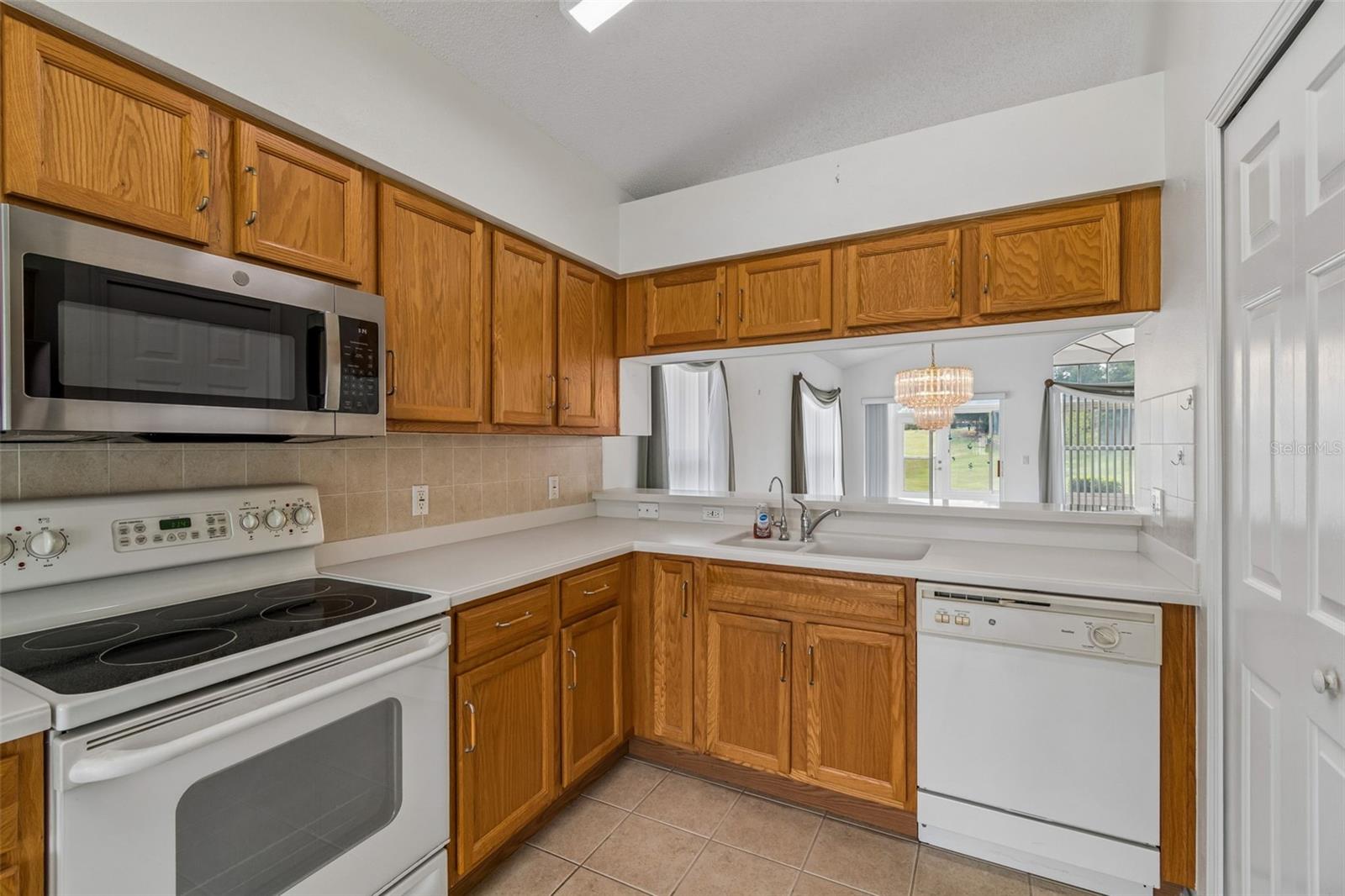 Image 10 of 68 For 18452 Fairway Green Drive