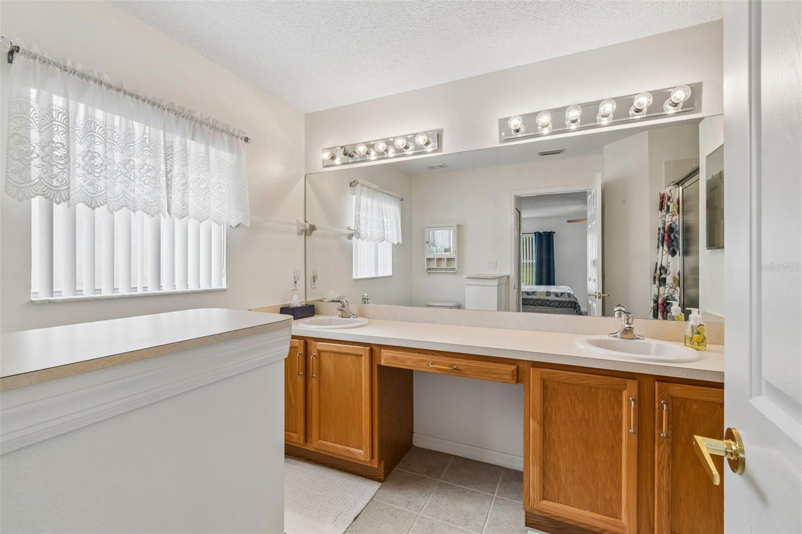 Image 20 of 68 For 18452 Fairway Green Drive