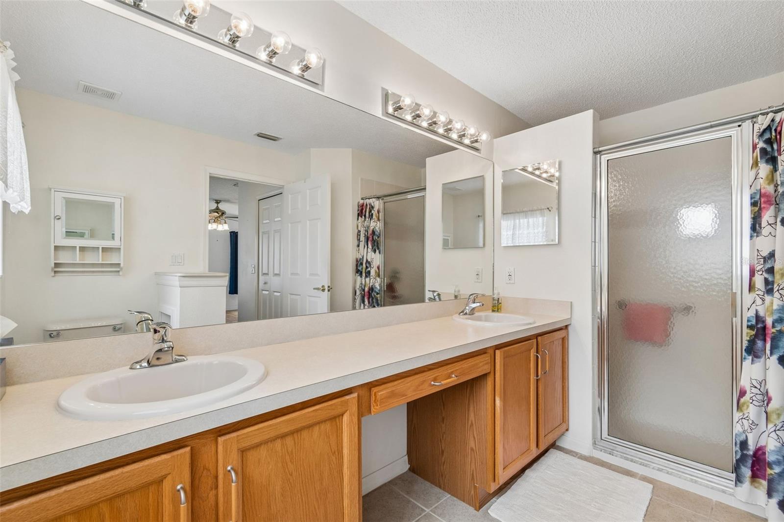 Image 21 of 68 For 18452 Fairway Green Drive