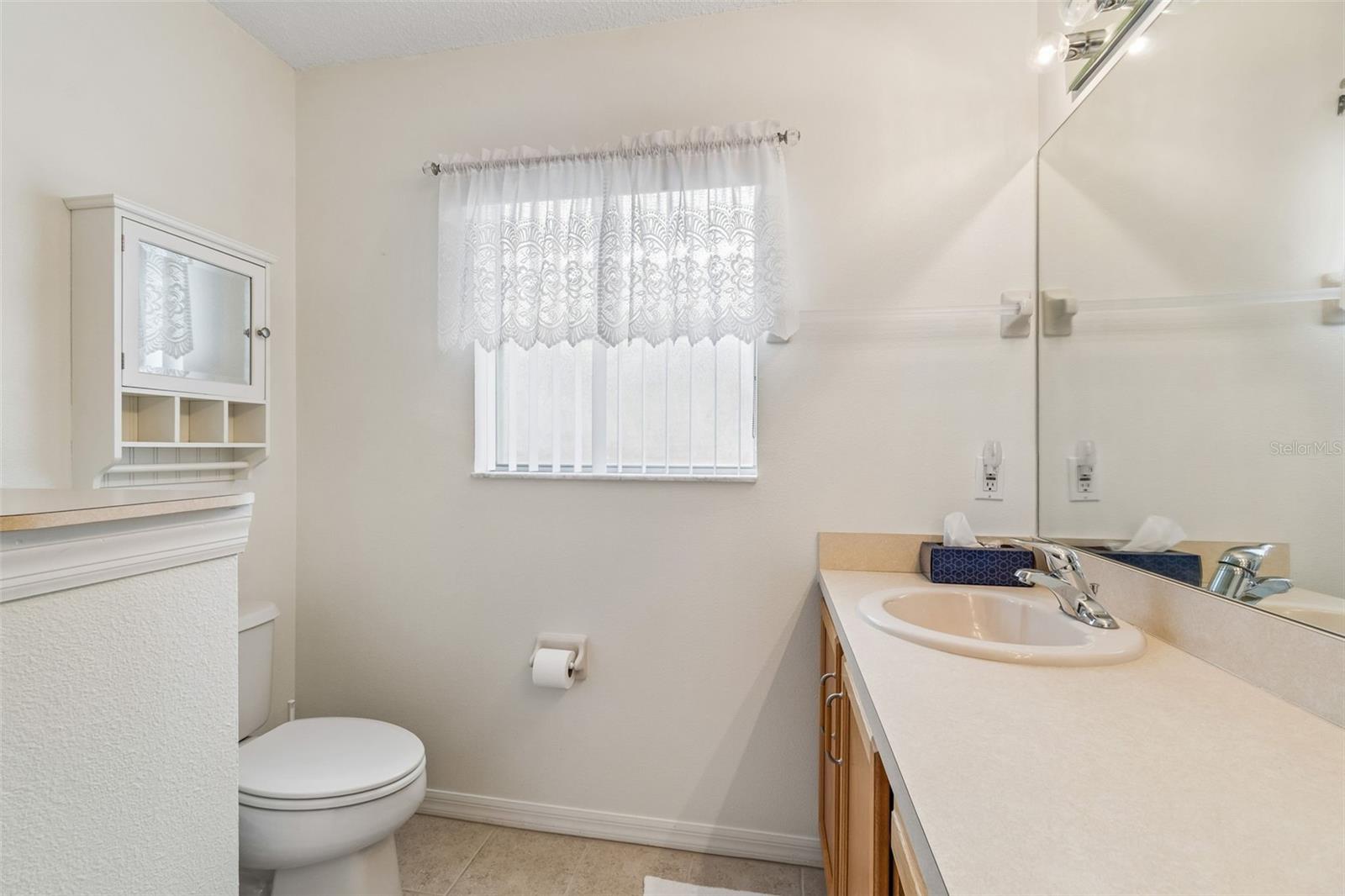 Image 22 of 68 For 18452 Fairway Green Drive