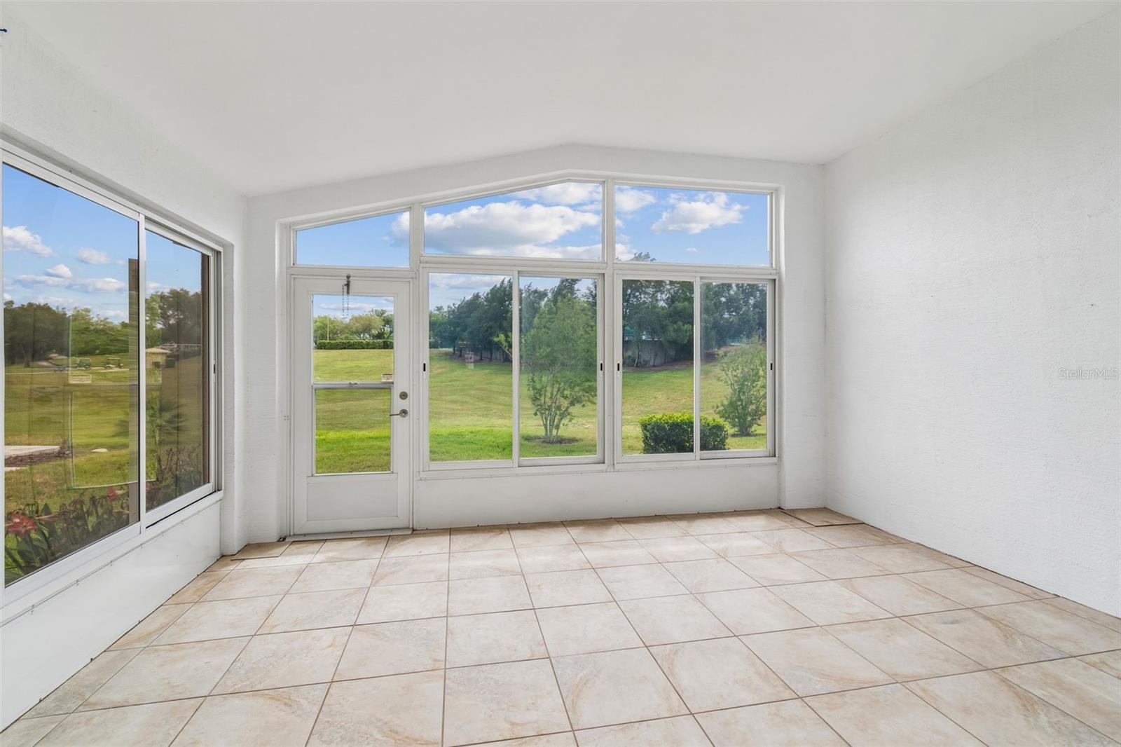 Image 31 of 68 For 18452 Fairway Green Drive