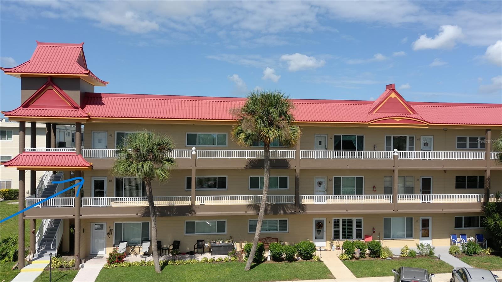 Image 3 of 48 For 2402 Ecuadorian Way 22