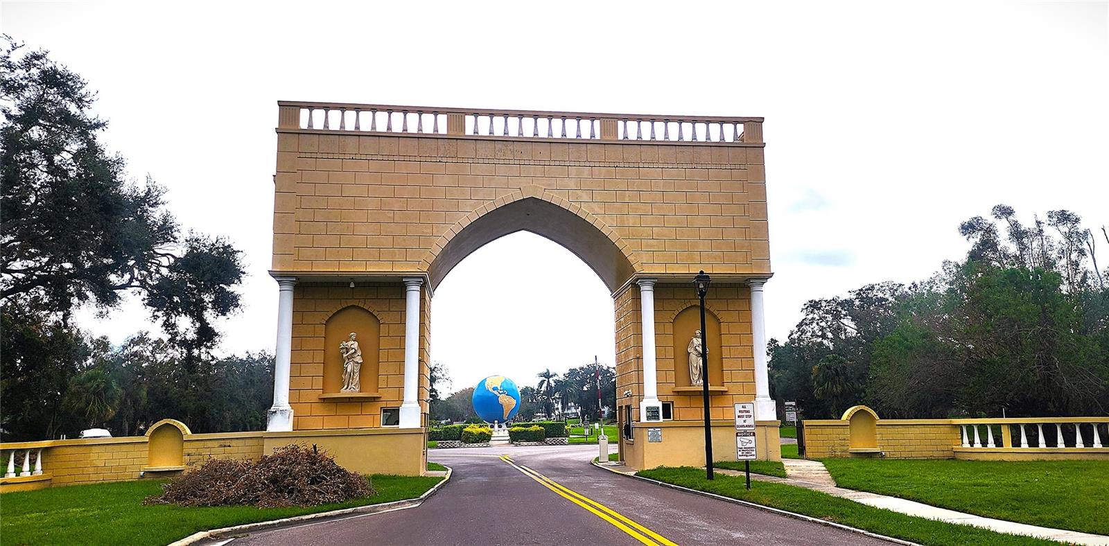 Image 48 of 48 For 2402 Ecuadorian Way 22