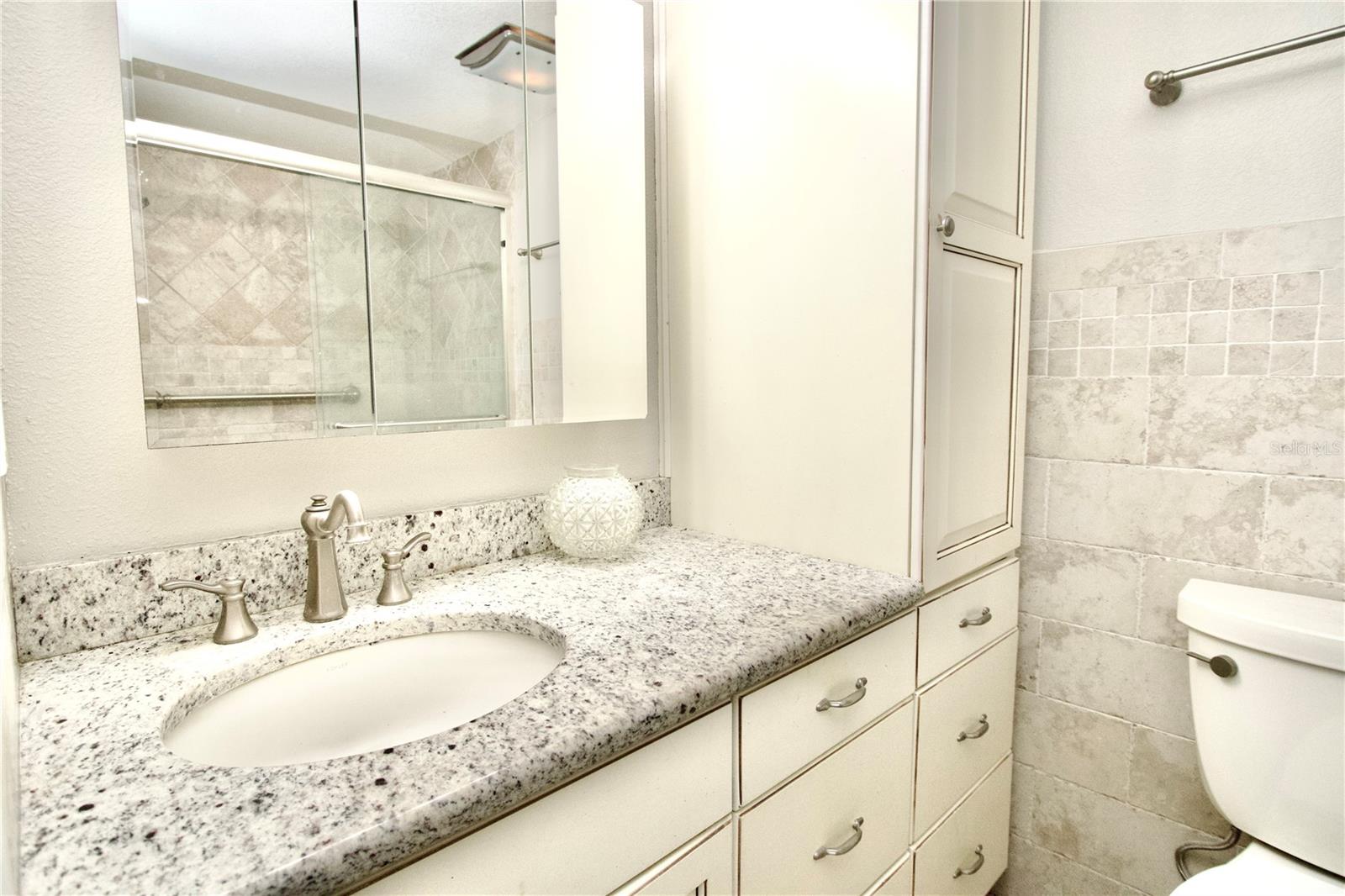 Image 13 of 20 For 2101 Sunset Point Road 702