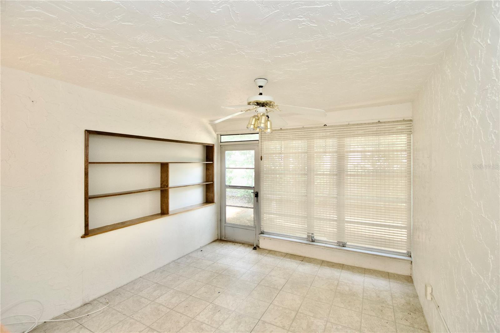 Image 19 of 20 For 2101 Sunset Point Road 702