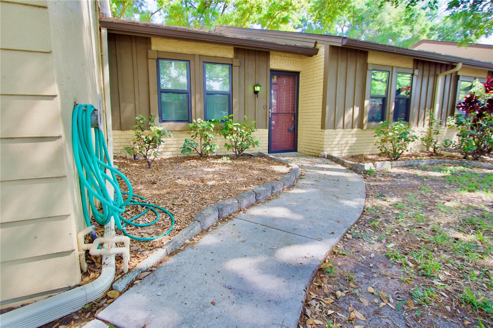 Image 2 of 20 For 2101 Sunset Point Road 702