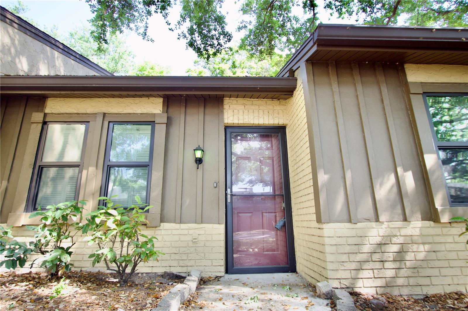 Image 3 of 20 For 2101 Sunset Point Road 702