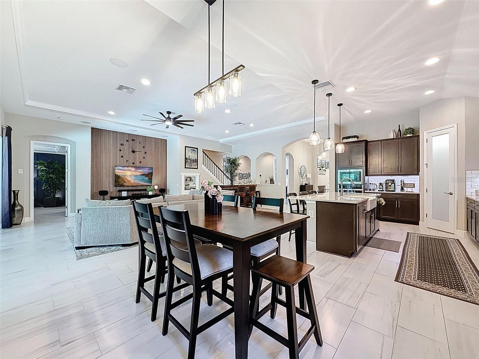 Listing photo id 14 for 21931 Woodshadow Way