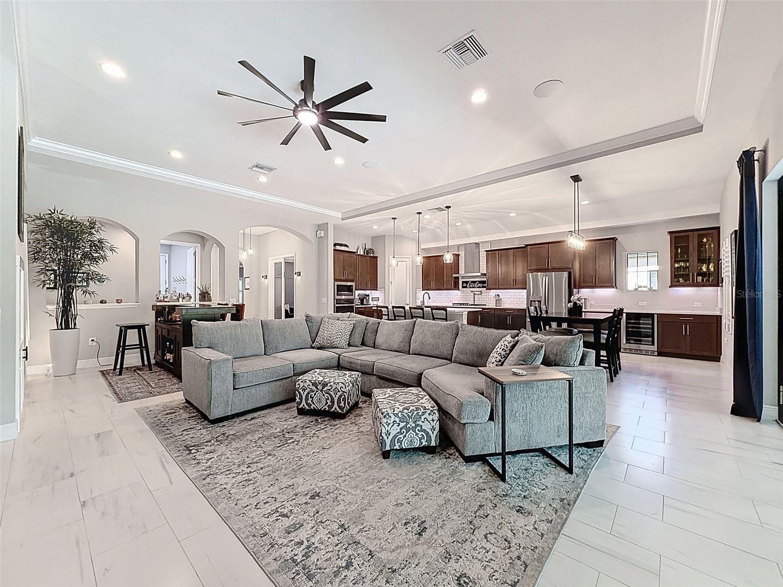 Listing photo id 16 for 21931 Woodshadow Way