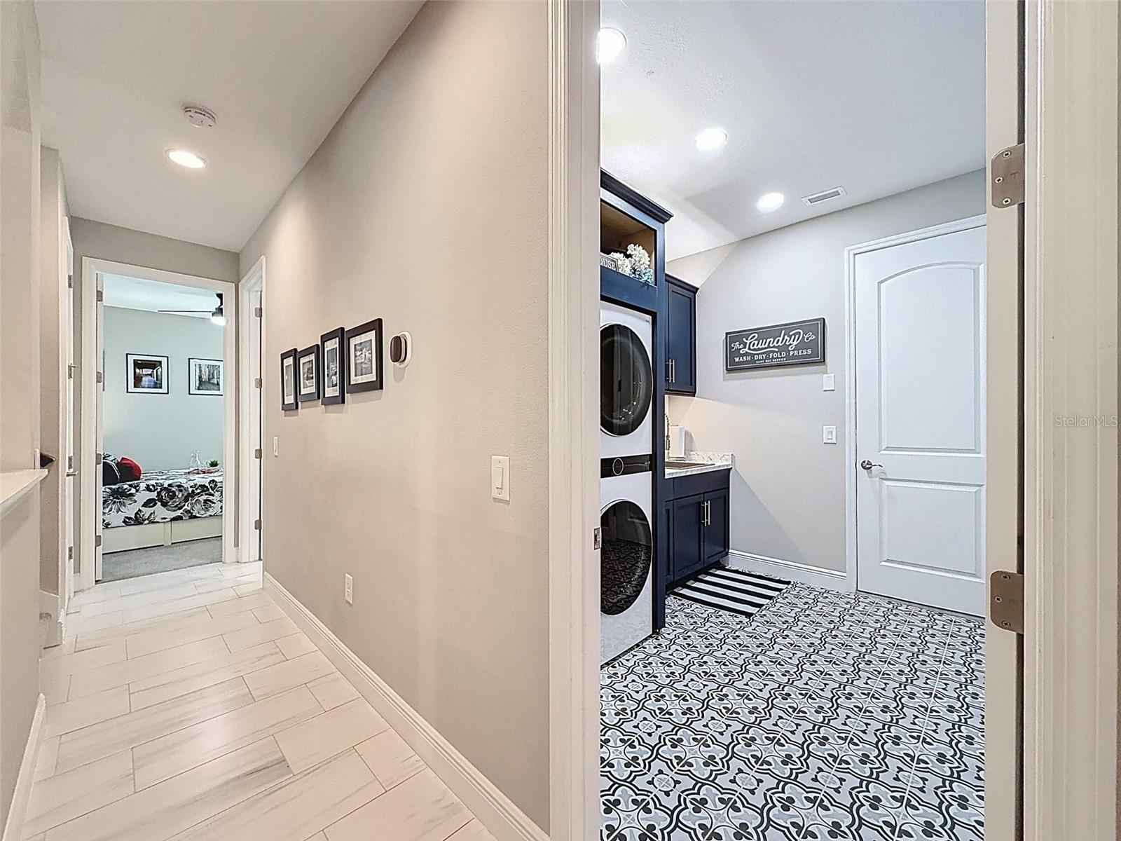 Listing photo id 26 for 21931 Woodshadow Way