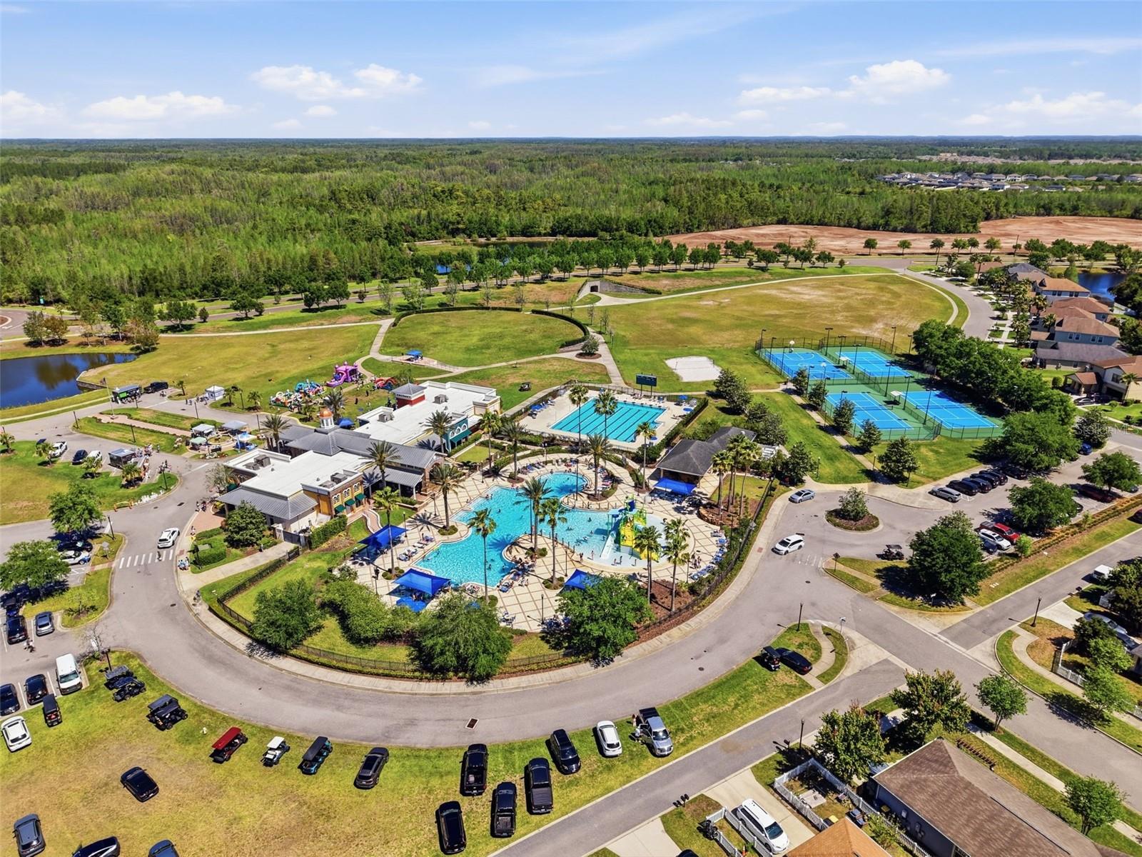 Listing photo id 44 for 21931 Woodshadow Way