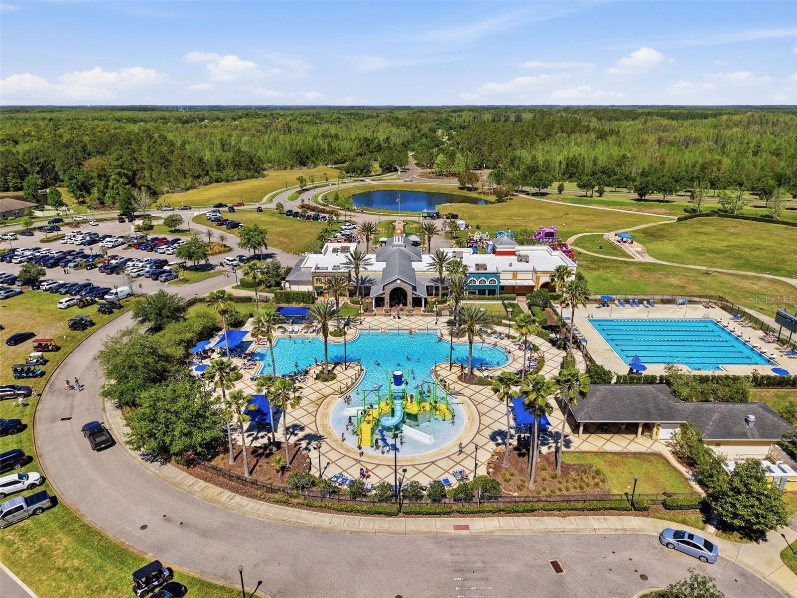 Listing photo id 45 for 21931 Woodshadow Way