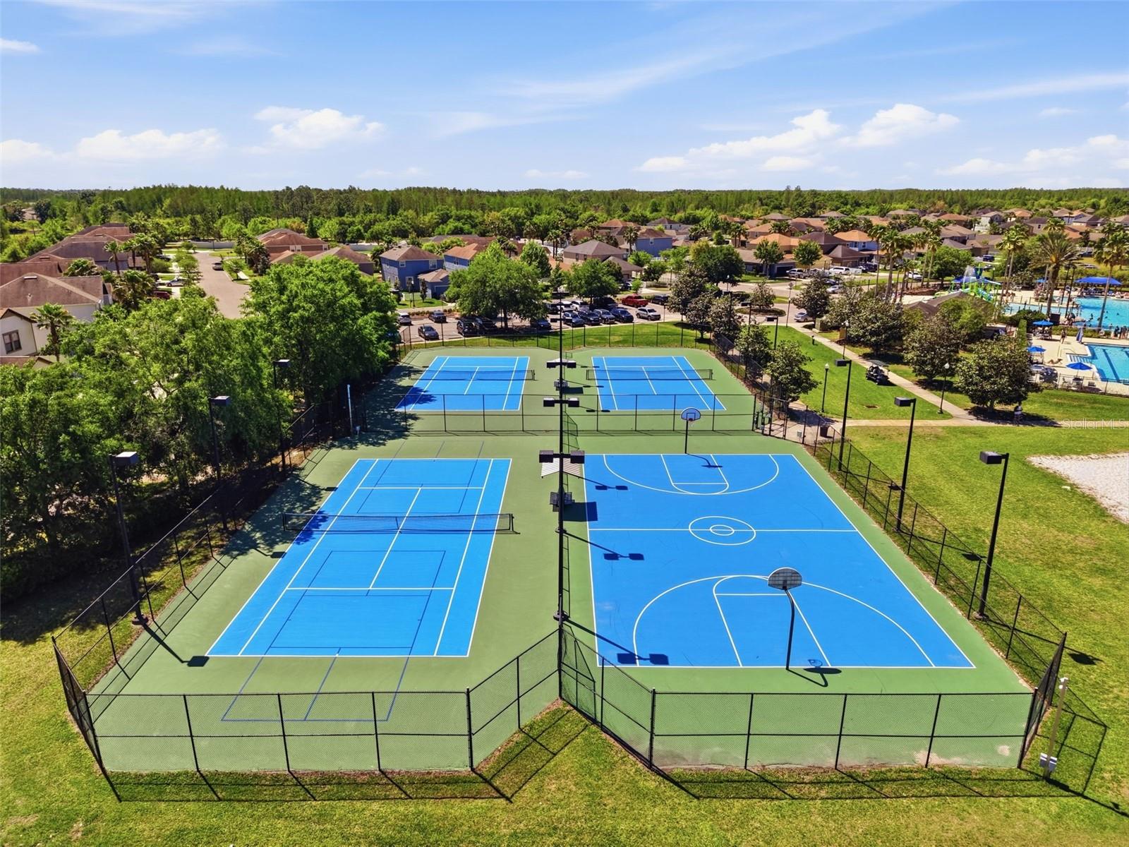 Listing photo id 46 for 21931 Woodshadow Way