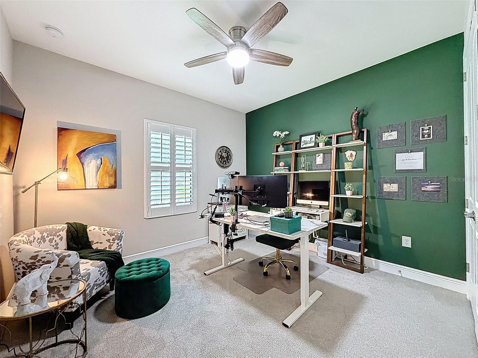 Listing photo id 4 for 21931 Woodshadow Way