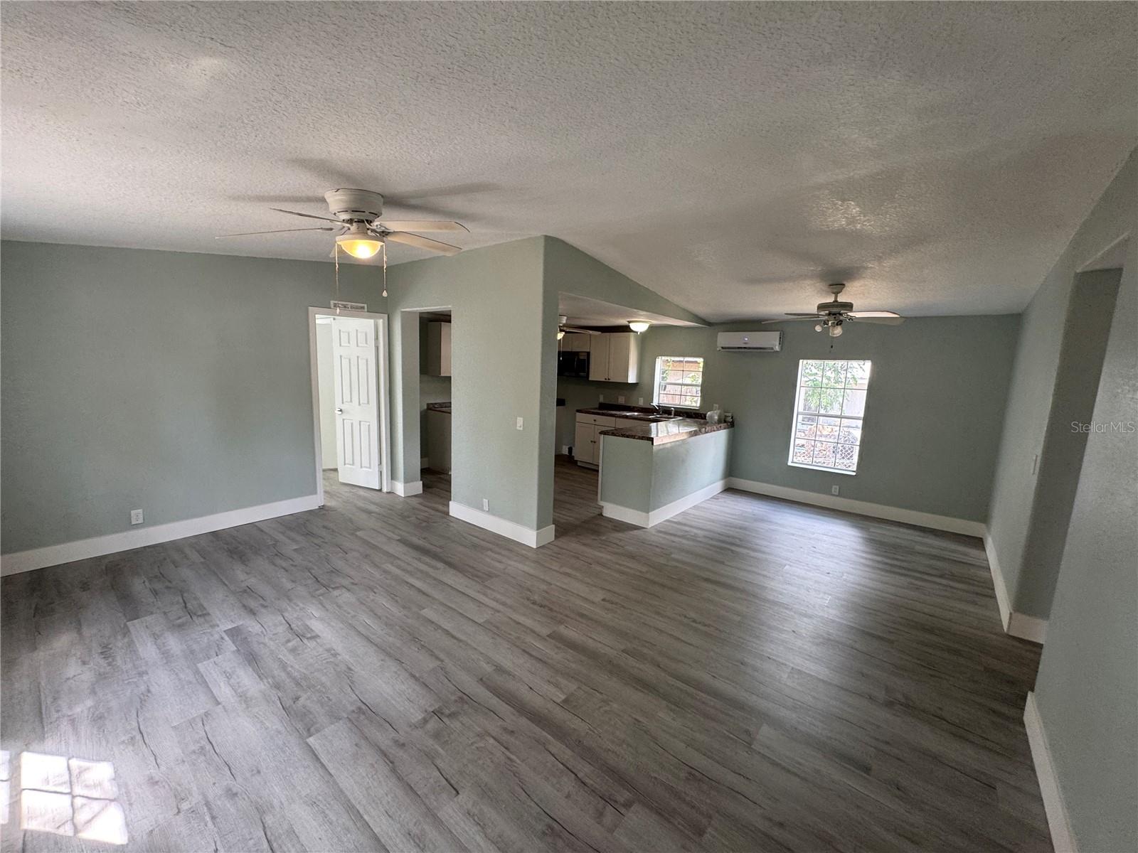 Image 10 of 31 For 15341 Omaha Street