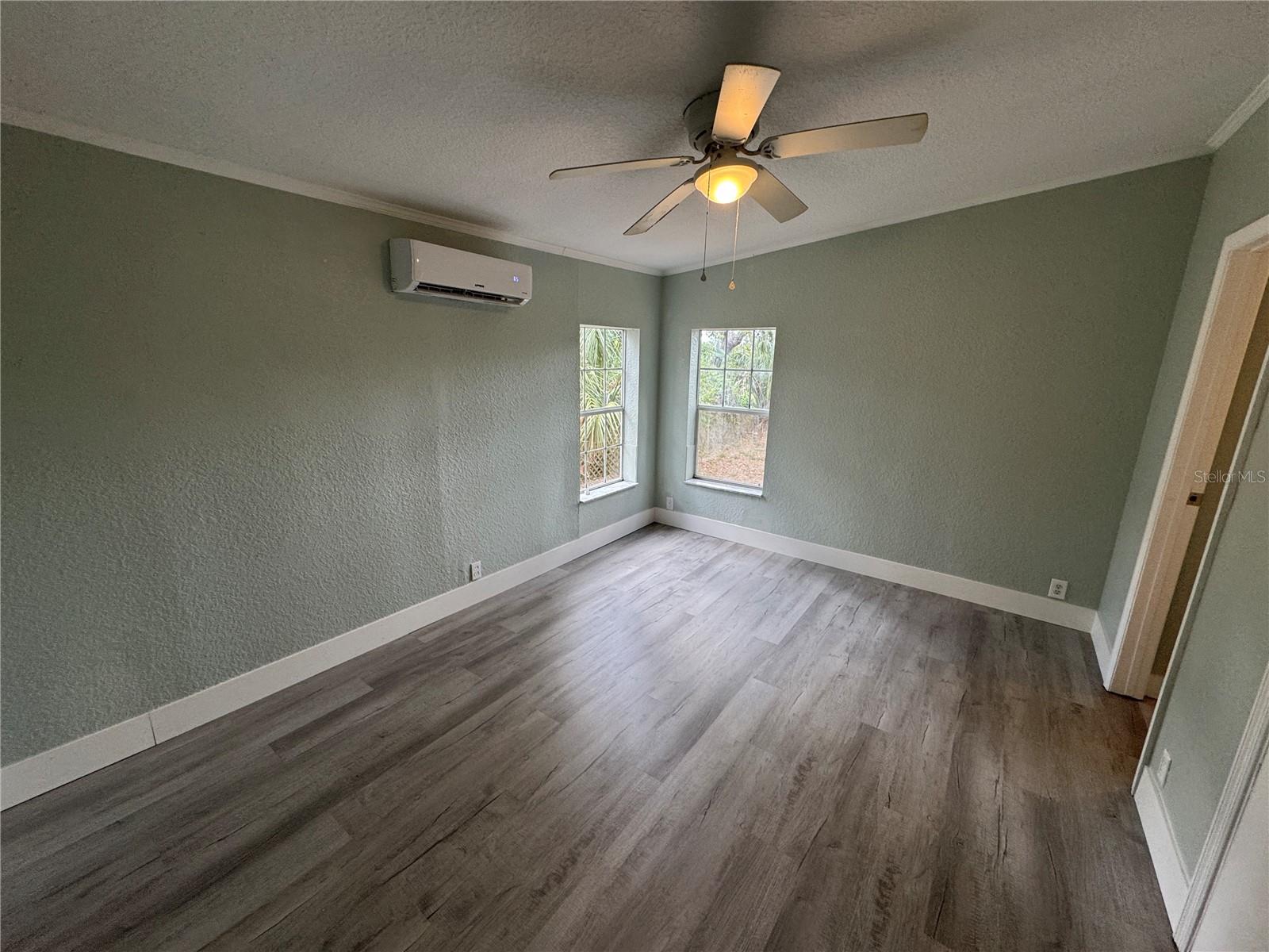 Image 14 of 31 For 15341 Omaha Street