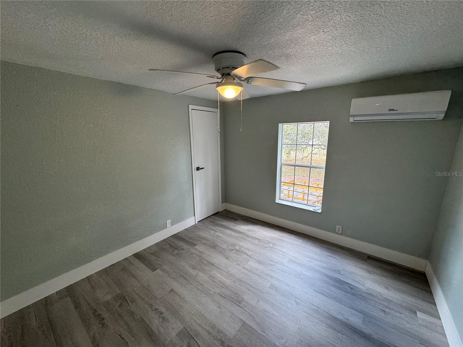 Image 24 of 31 For 15341 Omaha Street