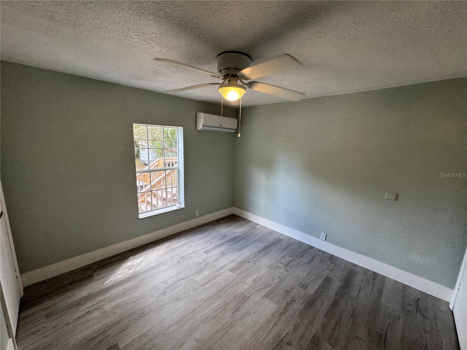 Image 25 of 31 For 15341 Omaha Street