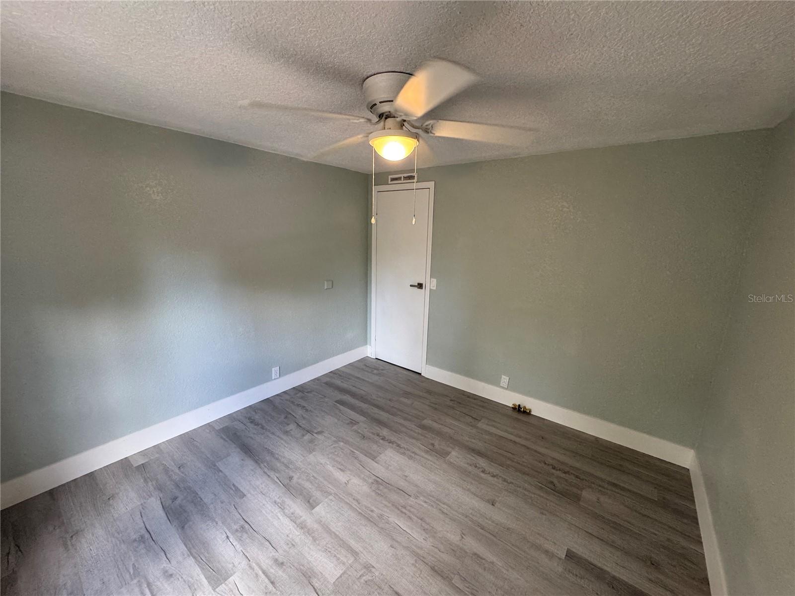 Image 26 of 31 For 15341 Omaha Street