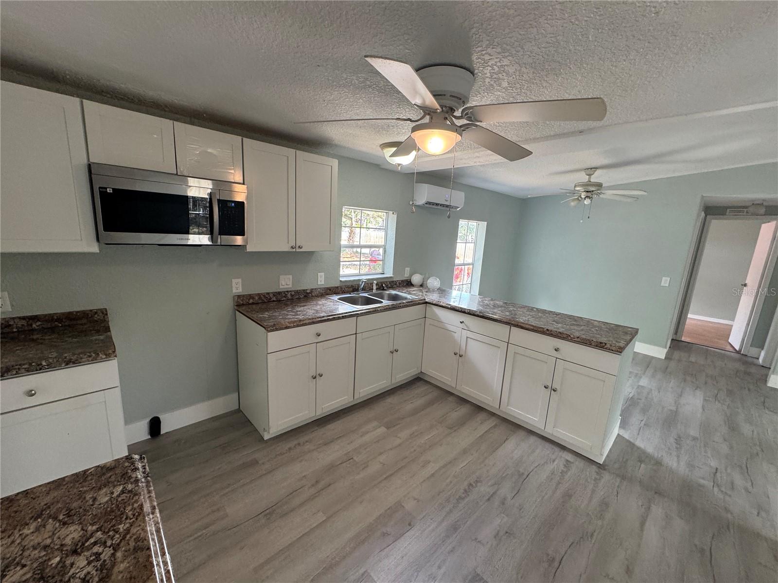 Image 3 of 31 For 15341 Omaha Street